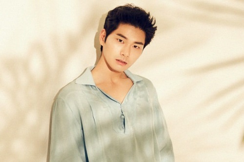 Lee Ye Kung soompi Lee Ye Kung, artis Korea yang kaya raya sejak lahir. (Foto: Soompi)