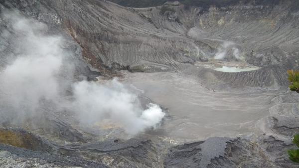 Badan Geologi Sebut Gunung Tangkuban Parahu Masih Level I, Warga Diminta Tetap Waspada
