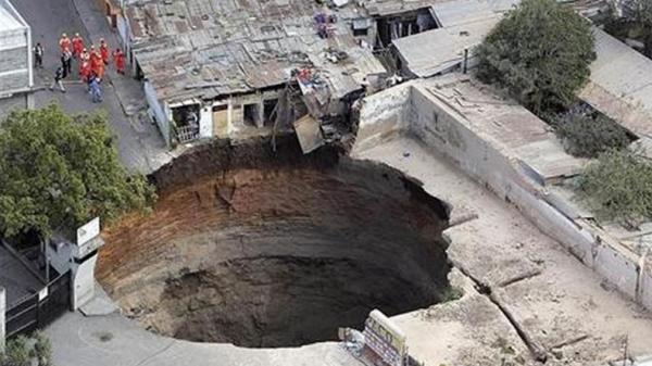 Temuan lubang misterius di dunia salah satunya Sinkhole di Guatemala. (Foto: Reuters)