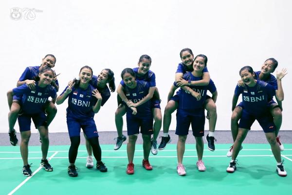 TIm putri bulu tangkis Indonesia Tim putri Indonesia lolos ke final Kejuaraan Bulu Tangkis Beregu Asia 2022 lawan Korea Selatan. (foto: PBSI).