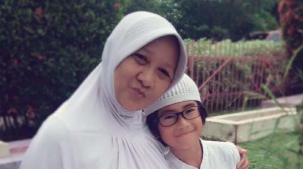 Profil Yati Surachman artis senior yang pernah mendapat kecaman karena pindah agama. (foto: instagram)