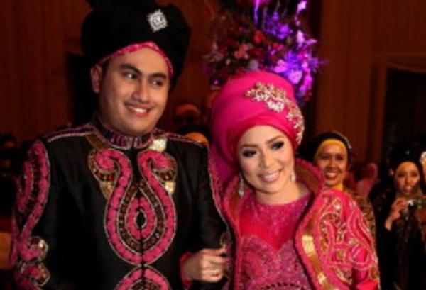 Artis Indonesia yang Menghabiskan Uang Miliaran untuk Resepsi Pernikahan. (Foto: Instagram)