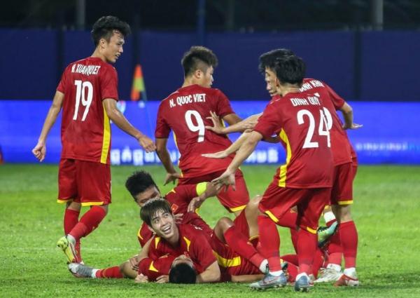 Pemain Vietnam dijatuhi hukuman oleh Komisi Disiplin Piala AFF