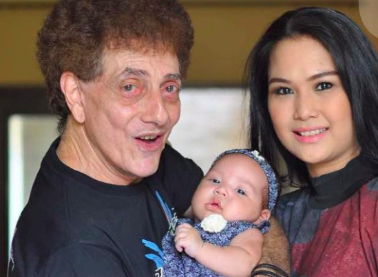 Artis Indonesia yang Menikah di Usia 50 Tahunan. (foto: Instagram)