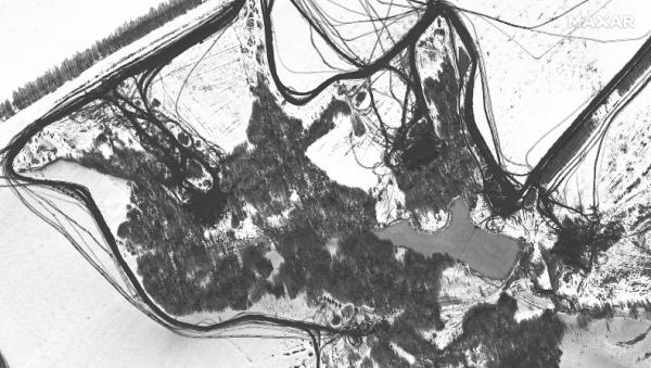 citra satelit militer rusia Sejumlah citra satelit menunjukkan penempatan militer Rusia baru di Rusia barat. (Foto: Reuters)