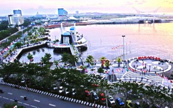 Pantai Losari Makassar, Sulawesi Selatan. (Foto: Ist)