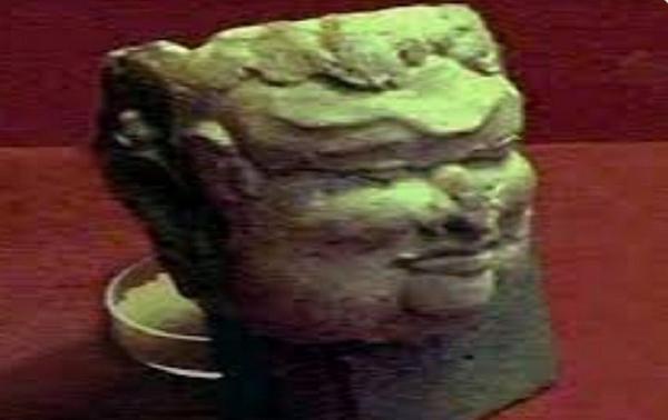 Topeng Gajah Mada di Puri Blahbatuh. 