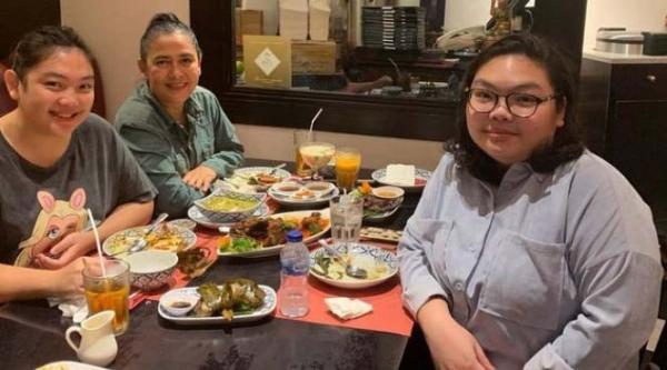 Potret Mesra4 Potret mesra Lydia Kandou dengan kekasih barunya. (Foto: Instagram)