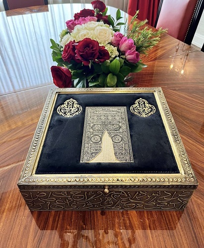 Cindera mata dari Arab Saudi (Foto: Instagram @luhut.pandjaitan)