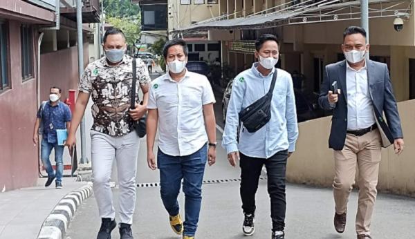 Doni Salmanan mendatangi Bareskrim Polri, Selasa (8/3/2022). (Foto MNC Portal).