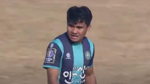 Asnawi Mangkualam beri asisst saat Ansan Greeners melawan Pyeongchang United pada putaran kedua Piala FA Korea, Rabu (9/3/2022) siang. Sayang timnya harus kalah. (Foto: Ist)