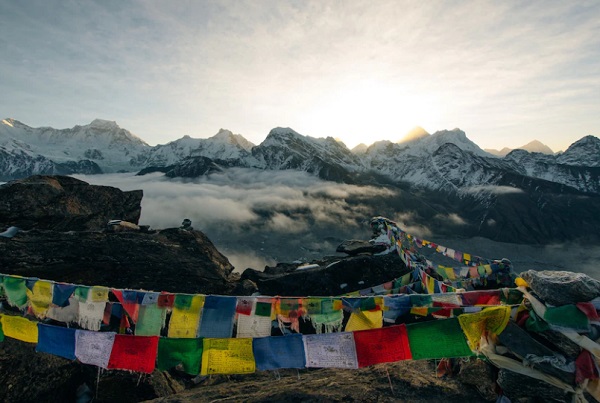 Mengenal Ritual Pemakaman Langit Tibet, Seperti Apa Tradisinya?