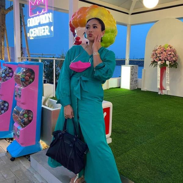 Artis Indonesia yang Sudah Mempunyai Cucu di Usia Muda. (Foto: instagram)