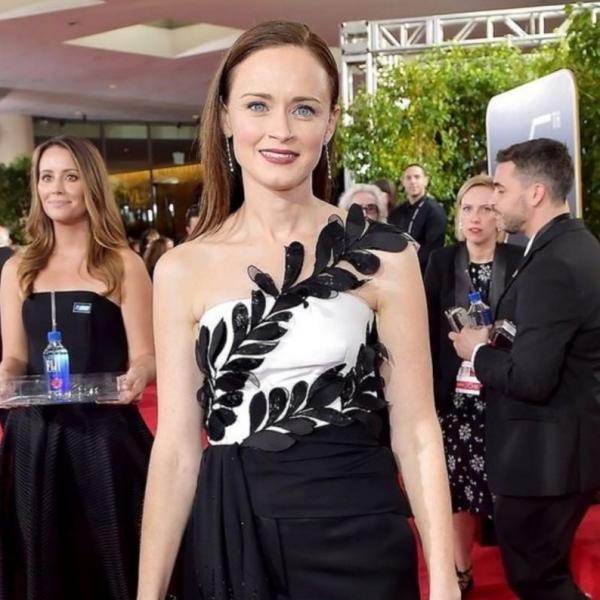 Screenshot 20220316 073727 Instagram Profil Biodata Alexis Bledel. (Foto: Instagram)