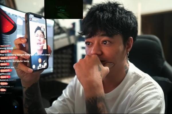 Deretan Artis yang Terima Uang dari Doni Salmanan dan Indra Kenz. (Foto: Youtube)