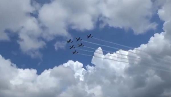 Jupiter Arobatic Team TNI AU Latihan Jupiter Aerobatic Team TNI AU. (Foto: iNews/Bagus Alit).