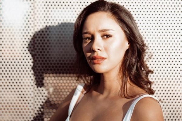 Brianna Simorangkir, artis cantik blasteran Australia. (Foto: IG)