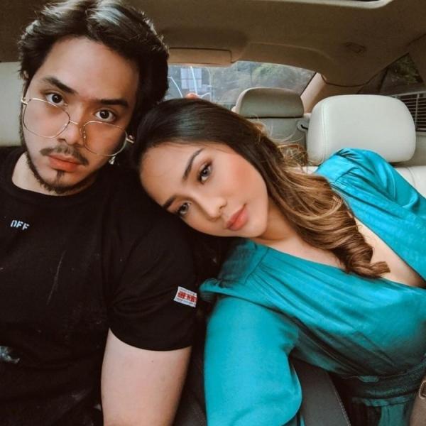 Screenshot 20220329 105915 Gmail Artis yang Diduga Tinggal Serumah Tanpa Status Nikah. (Foto instagram)