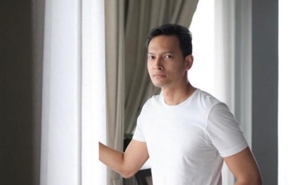 Fedi Nuril Fedi Nuril, artis Indonesi berdarah Minang. (Foto: IG)