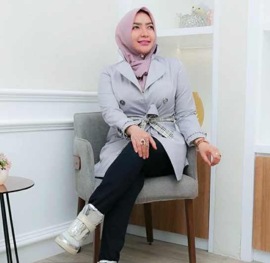 Artis Indonesia Ini Punya Kebiasaan Aneh. (Foto: Instagram)