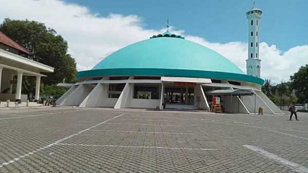 Keunikan dan keindahan Masjid Tempurung Kelapa di Aceh (Jamal Pangwa/MNC Portal)