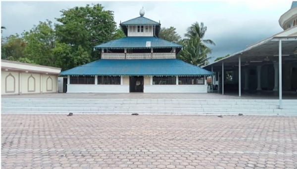 Masjid Po Teumeureuhom Aceh 2 Masjid Po Teumeureuhom Aceh dibangun Sultan Iskandar Muda yang berkuasa pada 1607-1636. (Foto: iNews/Jamal Pangwa)