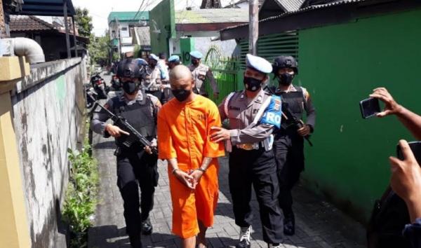 Pabrik Kue Narkoba Bali Tersangka pembuat kue narkoba. (Foto: MNC/Chusna).