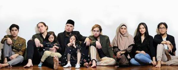 Screen Shot 2022 04 16 At 11 44 32 Artis Paling Banyak Punya Saudara. (Foto: instagram)