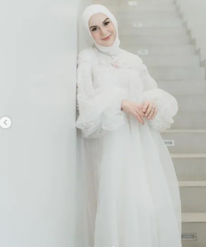 Artis Cantik Jalani Puasa Ramadhan dalam Keadaan Hamil. (foto: instagram)