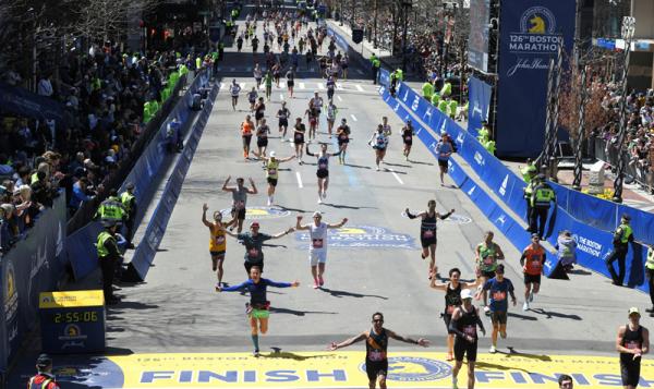 Bangga, Pelari Indonesia Jajal Atmosfer Ajang Bersejarah Boston Marathon 2022