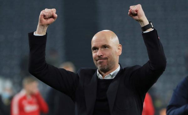 Erik ten Hag Erik ten Hag akan menjalani debut menarik di kursi kepelatihan Manchester United. Bagaimana tidak, juru taktik Belanda itu akan langsung menghadapi Liverpool. (Foto: REUTERS/Wolfgang Rattay)