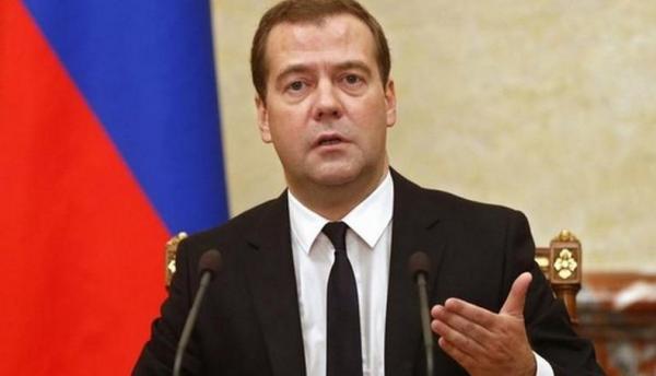 Mantan Presiden Rusia Medvedev Sebut Perang Ukraina Upaya AS untuk Hancurkan Negaranya