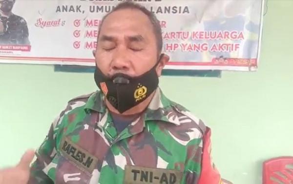 Serda Rafles, anggota Koramil Tanjungbalai yang mengevakuasi jambret. (Foto: iNews/Ulil Amri).