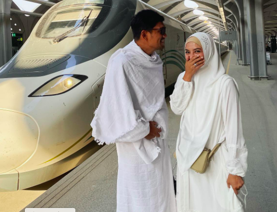 Artis yang Melaksanakan Umroh Menjelang Bulan Suci Ramadhan 2022. (Foto: Instagram)