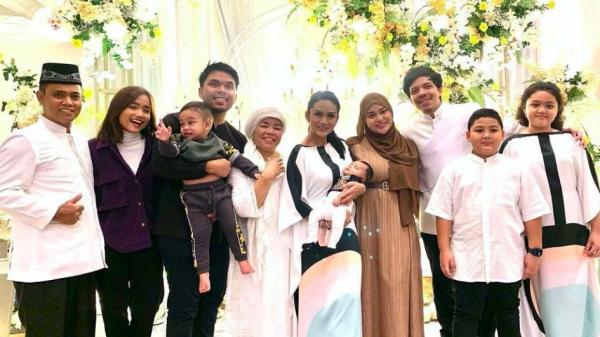 Potret Buka Bersama Para Artis. (foto: Instagram)