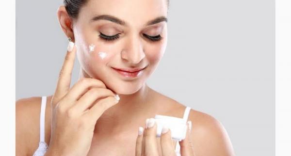 Jangan Sampai Salah Ini Urutan Pakai Skincare Yang Benar Di Pagi Hari