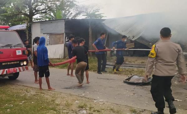 Pertamini di Grobogan Meledak, 2 Rumah 1 Mobil dan 3 Motor Hangus Terbakar 
