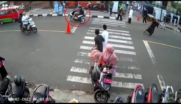 Polisi Tangkap Pemotor Ugal-ugalan saat Salat Id di Cianjur, Pelaku Ternyata... 