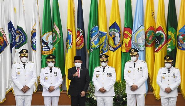 5 Pj Gubernur yang baru dilantik Mendagri Tito Karnavian. (Foto: ANtara)