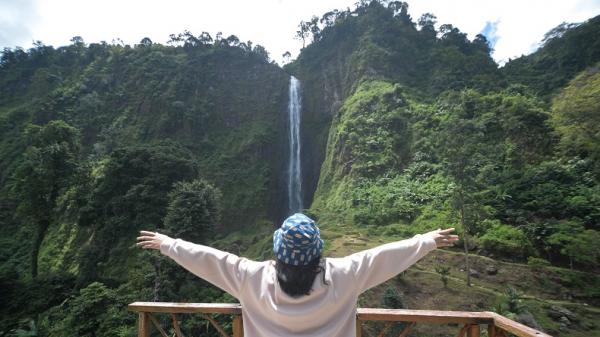 CURUG PELANGI Curug Pelangi di Desa Kertawangi, Cisarua, KBB. (FOTO: ISTIMEWA)