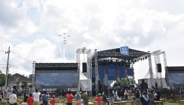 Atraksi Rajawali Laut Flight Buka Navy Jazz Traffic Festival 2022 di Malang 