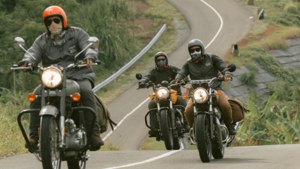 Eiger Royal Enfield Manual