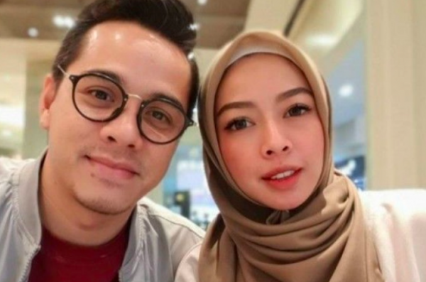 Artis Menikah dengan Manajer. (Foto: Instagram)
