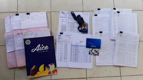 barang bukti Barang bukti kasus penggelapan uang toko es krim di Pringsewu, Lampung (Indra Siregar/MNC Portal)