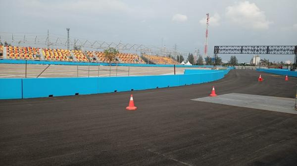Sirkuit Formula E di Ancol, Jakarta Utara (foto: MPI/Reza Fajri)