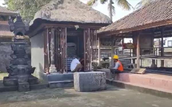 Pencurian benda sakral di Pura Dalem Desa Adat Siyut, Kabupaten Gianyar. (Foto: iNews/Ketut Catur)