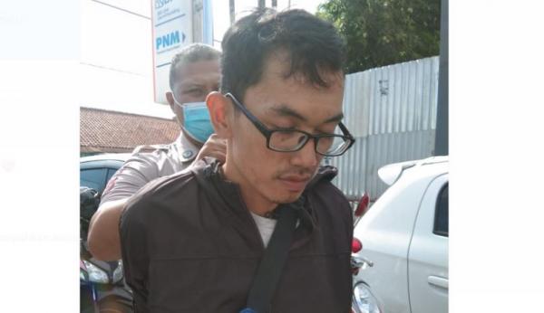 Satpam Satpam PT Bank Rakyat Indonesia Tbk (BRI) Asep Firman melumpuhkan pelaku. (Foto dok BRI).