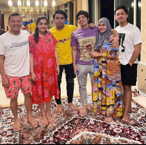 Screenshot 20220525 152603 Instagram Artis Indonesia yang Tetap Cantik saat Mengenakan Daster. (Foto: Instagram)