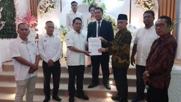 Resmi, SK DPD Partai Perindo Way Kanan Diserahkan di Momen Pernikahan Wakil Ketua