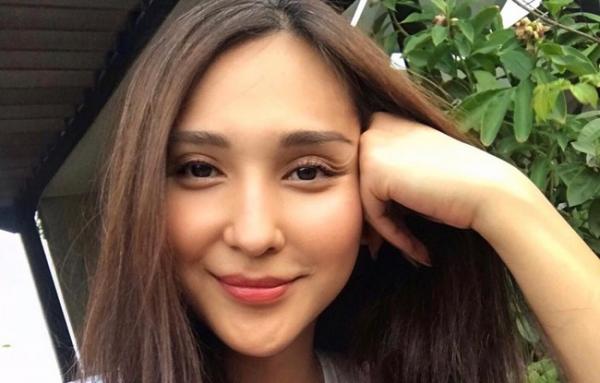 Artis Memilih Jadi Pendeta. (Foto: Instagram)